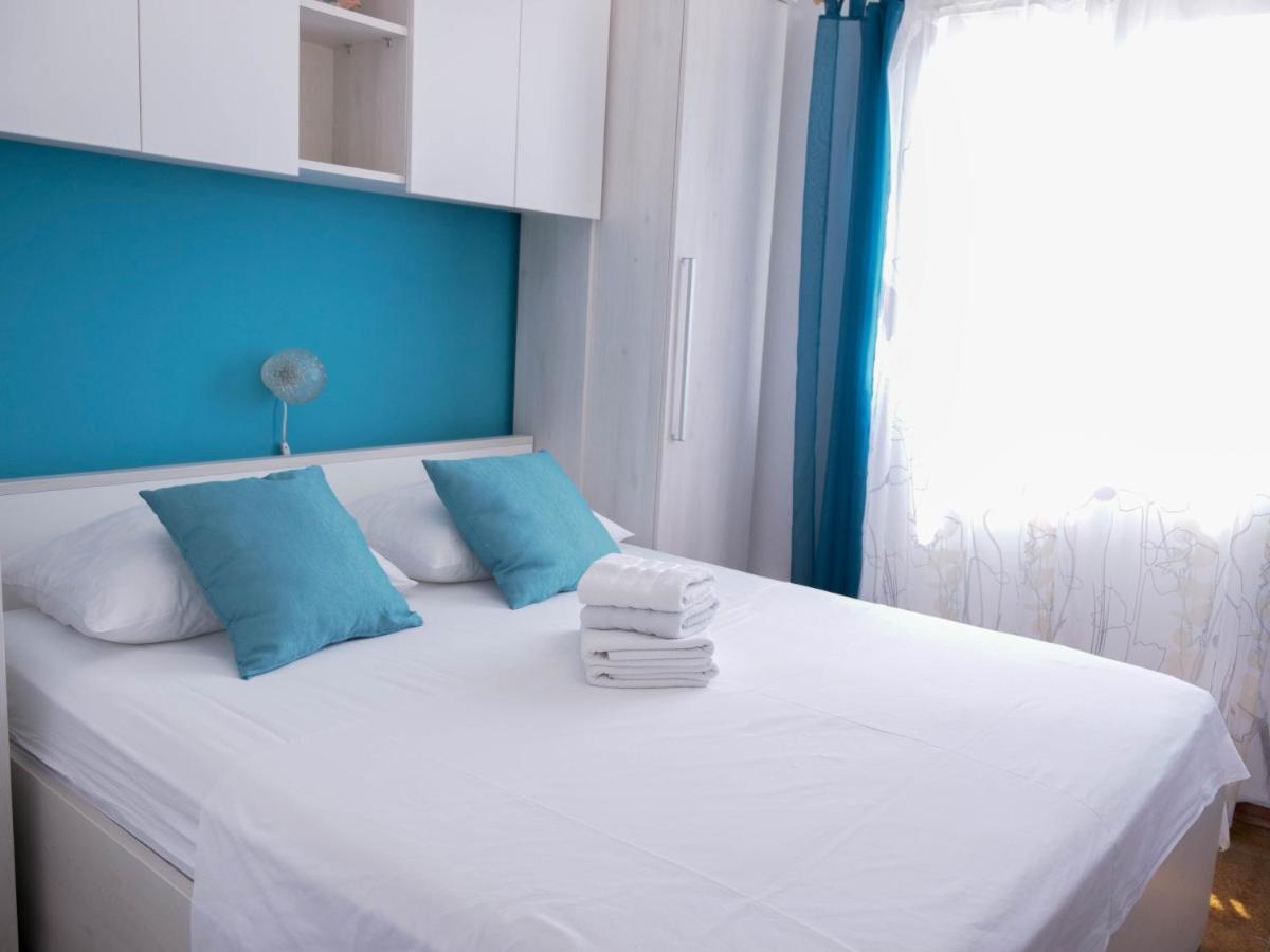 Apartments Racica Rogoznica  Esterno foto